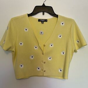 Missguided petite daisy copped button up top